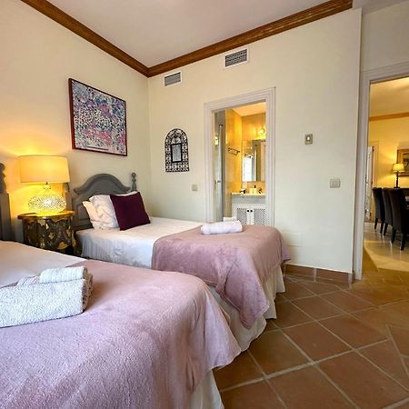 Appartement La Perla De Marakech à Estepona Extérieur photo