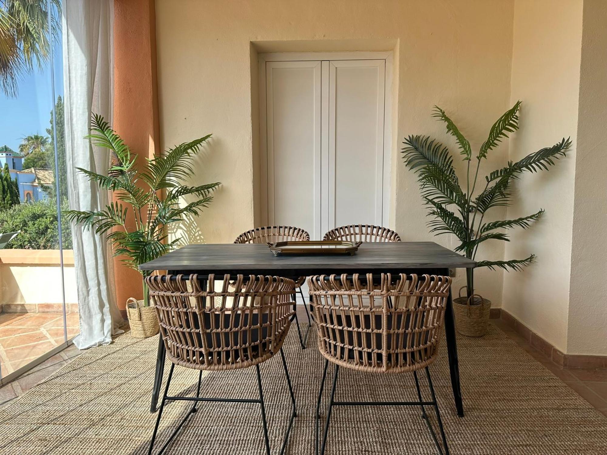 Appartement La Perla De Marakech à Estepona Extérieur photo