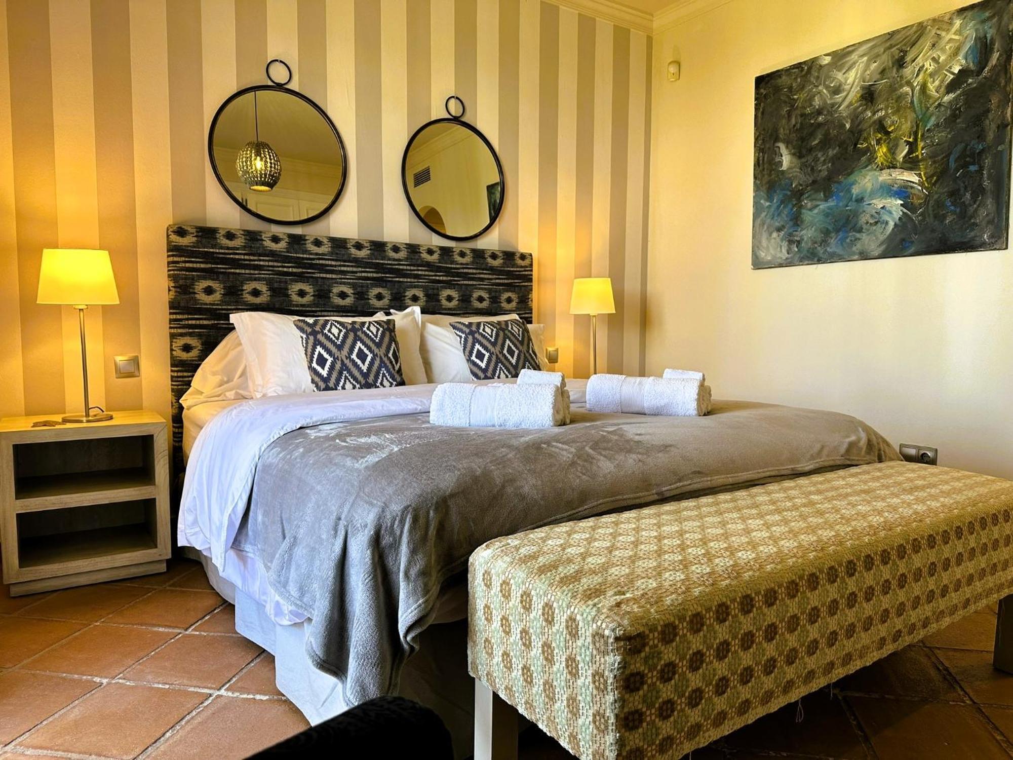 Appartement La Perla De Marakech à Estepona Extérieur photo
