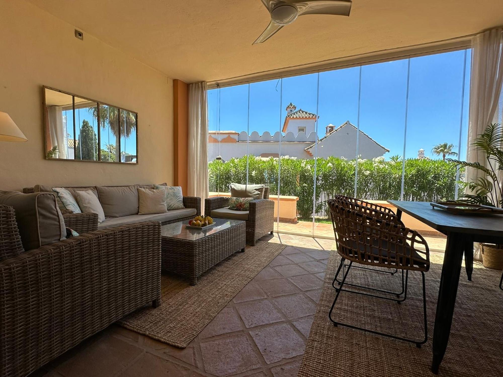 Appartement La Perla De Marakech à Estepona Extérieur photo