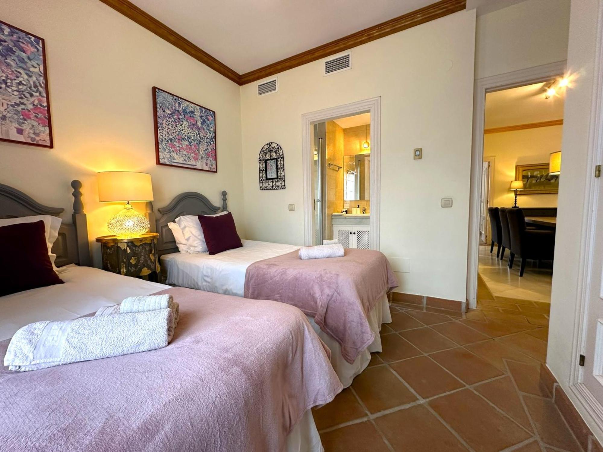 Appartement La Perla De Marakech à Estepona Extérieur photo