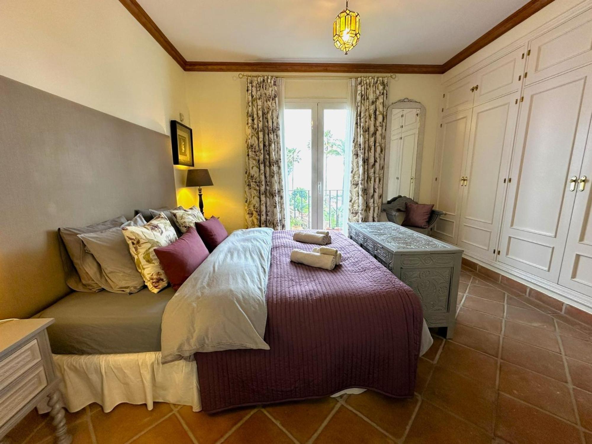 Appartement La Perla De Marakech à Estepona Extérieur photo